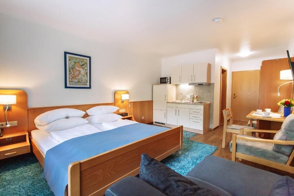 Doppelzimmer mit Balkon